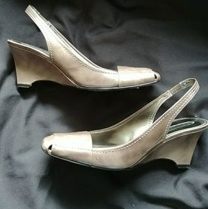 Enzo silver patent leather wedge